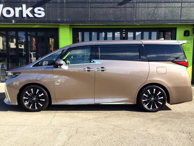 アルファードハイブリッド エグゼクティブラウンジ　／純正オプション１９ＡＷ／左右独立ムーンルーフ／ＪＢＬ１４インチナビＴＶ／フリップダウンモニター／本革／２列目マッサージチェア＆マルチオペレーションパネル／東京１オナ／記録簿／禁煙車／新車保証継承（32枚目）