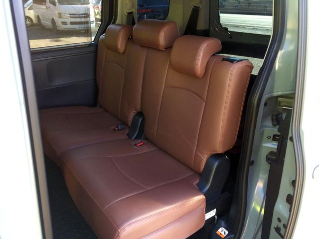 シエンタ ハイブリッドＺ　／４ＷＤ／ＨＤＭＩ・純正ナビＴＶ／純正フリップダウンモニター／バックカメラ／両電動ドア／プリクラッシュ／障害物センサー／１５００Ｗコンセント／シートカバー／３列７人／関東１オナ／記録簿／禁煙／保証継承（6枚目）