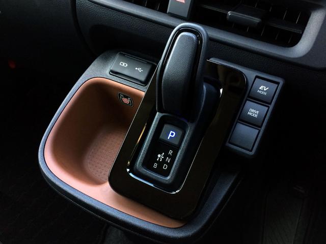 シエンタ ハイブリッドＺ　／４ＷＤ／ＨＤＭＩ・純正ナビＴＶ／純正フリップダウンモニター／バックカメラ／両電動ドア／プリクラッシュ／障害物センサー／１５００Ｗコンセント／シートカバー／３列７人／関東１オナ／記録簿／禁煙／保証継承（18枚目）