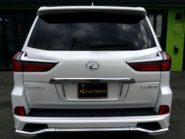 障害物センサーが装備されていますので切りかえしの際などに前方をサポートしてくれます！