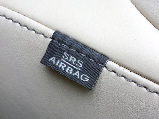 シートにＳＲＳエアバック装備されています！