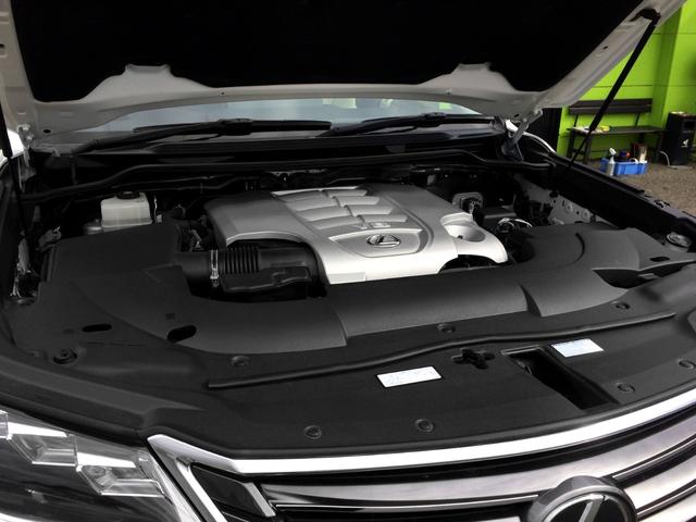 キレイなエンジンルーム！