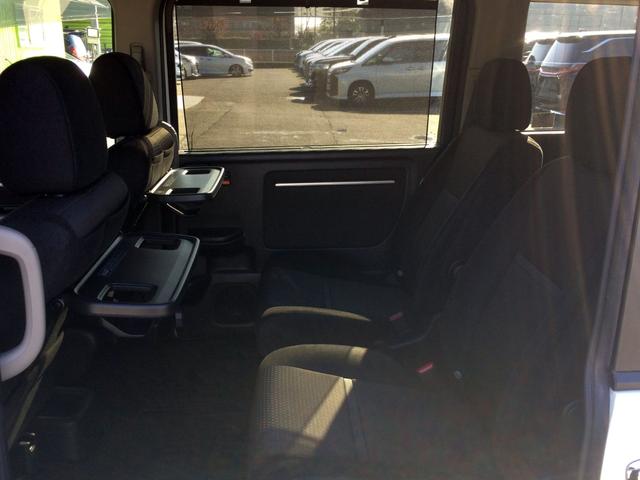 ステップワゴンスパーダ スパーダハイブリッド　Ｇ　ホンダセンシング　／ＨＤＭＩ・純正９インチナビＴＶ／純正フリップダウンモニター／バックカメラ／両電動ドア／ホンダセンシング／わくわくゲート／ＵＳＢポート／シートバックテーブル／禁煙車／全国１年保証（5枚目）