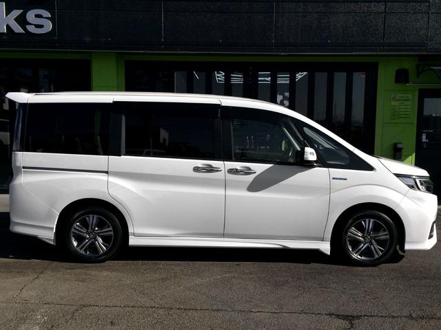 ステップワゴンスパーダ スパーダハイブリッド　Ｇ　ホンダセンシング　／ＨＤＭＩ・純正９インチナビＴＶ／純正フリップダウンモニター／バックカメラ／両電動ドア／ホンダセンシング／わくわくゲート／ＵＳＢポート／シートバックテーブル／禁煙車／全国１年保証（16枚目）