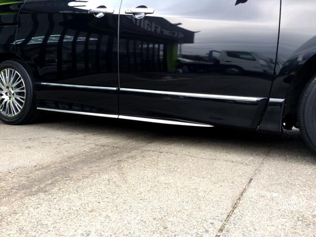 エルグランド オーテック　／４ＷＤ／Ｗサンルーフ／オーテックエアロ＆専用レザーシート／シートヒーター／純正１０インチナビ／純正フリップダウンモニター／全周囲カメラ／電動ゲート／両電動ドア／１オナ／記録簿／禁煙車／全国１年保証（11枚目）