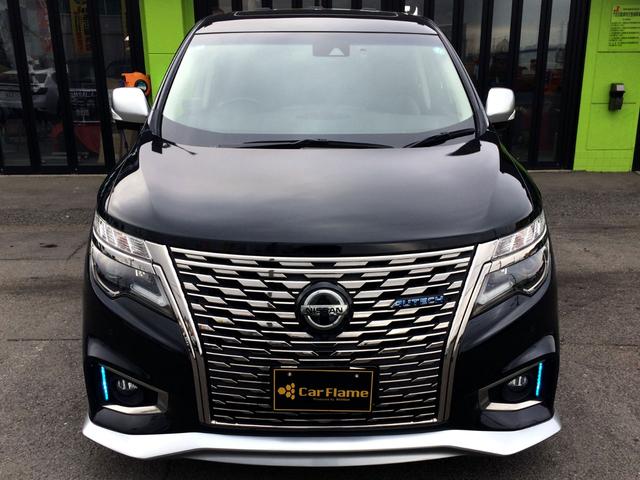 エルグランド オーテック　／４ＷＤ／Ｗサンルーフ／オーテックエアロ＆専用レザーシート／シートヒーター／純正１０インチナビ／純正フリップダウンモニター／全周囲カメラ／電動ゲート／両電動ドア／１オナ／記録簿／禁煙車／全国１年保証（24枚目）