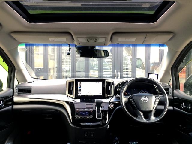 エルグランド オーテック　／４ＷＤ／Ｗサンルーフ／オーテックエアロ＆専用レザーシート／シートヒーター／純正１０インチナビ／純正フリップダウンモニター／全周囲カメラ／電動ゲート／両電動ドア／１オナ／記録簿／禁煙車／全国１年保証（28枚目）