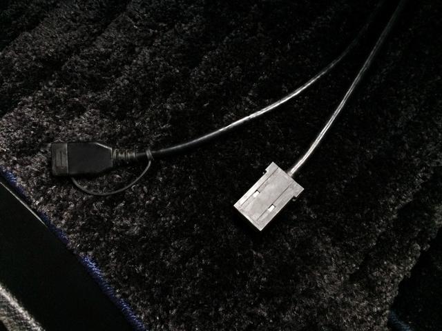 エルグランド オーテック　／４ＷＤ／Ｗサンルーフ／オーテックエアロ＆専用レザーシート／シートヒーター／純正１０インチナビ／純正フリップダウンモニター／全周囲カメラ／電動ゲート／両電動ドア／１オナ／記録簿／禁煙車／全国１年保証（34枚目）