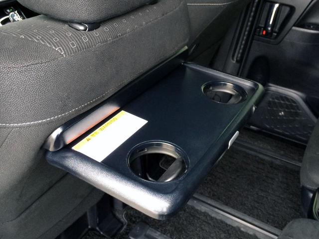 ノア ハイブリッドG /純正10インチナビ/純正フリップダウンモニター/バックカメラ/両電動ドア/プリクラッシュ/シートヒーター/コムテック前後ドラレコ/1500Wコンセント/クルコン/社外AW/禁煙車/全国1年保証(11枚目)