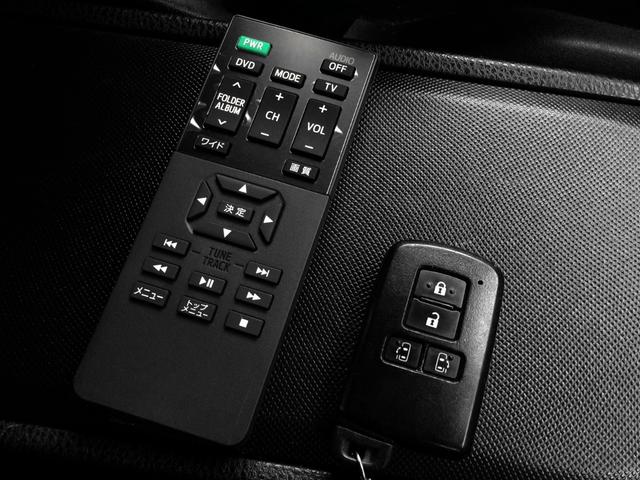 ノア ハイブリッドG /純正10インチナビ/純正フリップダウンモニター/バックカメラ/両電動ドア/プリクラッシュ/シートヒーター/コムテック前後ドラレコ/1500Wコンセント/クルコン/社外AW/禁煙車/全国1年保証(38枚目)