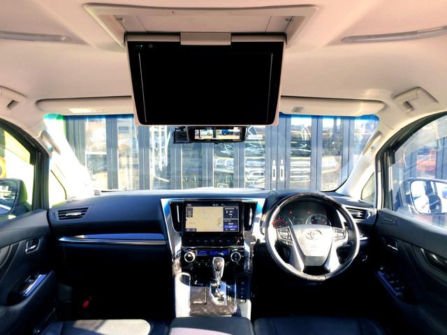 アルファード ３．５ＳＣ　／４ＷＤ／純正１０インチナビ／純正フリップダウンモニター／バックカメラ／デジタルインナーミラー／黒革エグゼクティブパワーシート／シートエアコン／前後ドラレコ／３眼シーケンシャル／禁煙車／全国１年保証（2枚目）