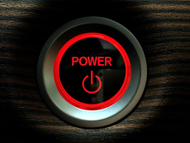 フリードハイブリッド ハイブリッド・クロスターホンダセンシング /クロスター専用装備/純正9インチナビ/フリップダウンモニター/バックカメラ/ハーフレザーシート/シートヒーター/両電動ドア/ホンダセンシング/純正ドラレコ/1オナ/記録簿/禁煙車/全国1年保証(26枚目)