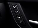 お気に入りポジション3名様分のシートポジションを登録しておける、運転席メモリーパワーシート!