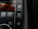シフトあたりには運転席から操作可能なシートヒーター、シートエアコン完備です!