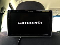 人気のカロッツェリア・ヘッドレストリヤモニターはフロント左右に装備されており、ＴＶ・ＤＶＤ鑑賞できます！電源も左右独立してますので、助手席側だけＯＮなんてことも可能です！ 5