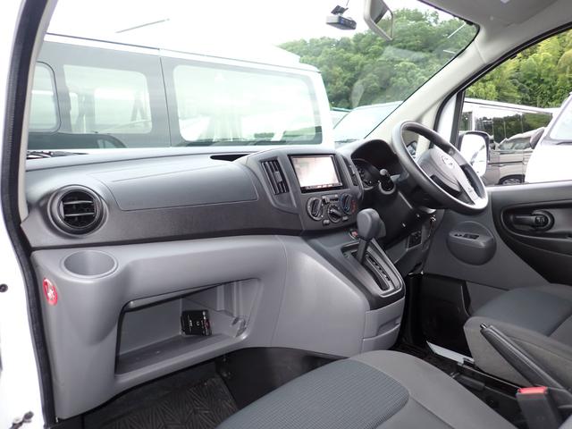 ＮＶ２００バネットバン ＤＸ　和光工業パワーリフト付　昇降能力３５０ｋｇ　荷室板張り加工　純正ナビＴＶ　バックカメラ　ＥＴＣ　ドライブレコーダー（18枚目）