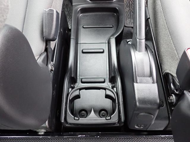 ＮＶ２００バネットバン ＤＸ　和光工業パワーリフト付　昇降能力３５０ｋｇ　荷室板張り加工　純正フォグランプ　カラードバンパー（33枚目）