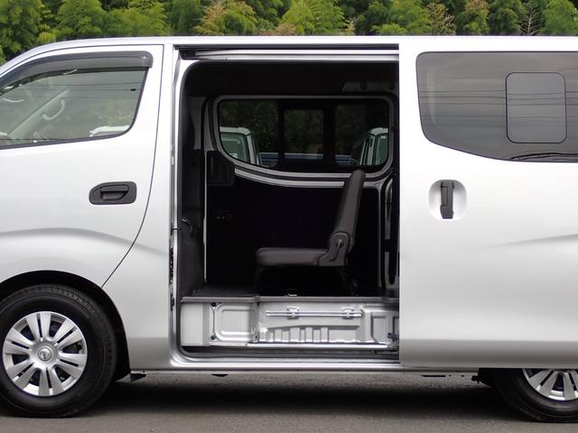 ＮＶ３５０キャラバンバン ロングＤＸ　和光工業パワーリフト付　昇降能力４００ｋｇ　エマージェンシーブレーキ　オートクロージャードア　荷室板張り　社外ナビ　バックカメラ　ＥＴＣ（10枚目）