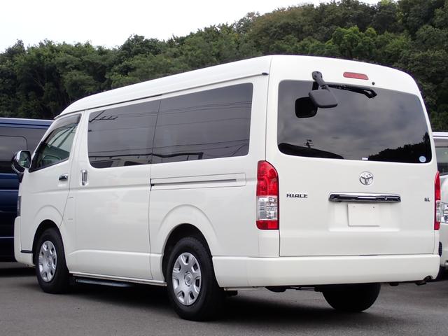 ハイエースワゴン GL 送迎仕様車 パワースライドドア オートステップ 純正ナビTV バックカメラ ETC 後席モニター 10人乗り(8枚目)