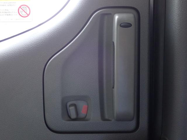 ＮＶ３５０キャラバンワゴン ＧＸ　オートスライドドア　純正ナビＴＶ　バックカメラ　ＥＴＣ　ナビ連動ドライブレコーダー　１０人乗り（66枚目）