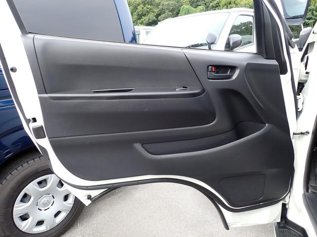 レジアスエースバン ロングＤＸ　トヨタ車体パワーリフト付　昇降能力２６０ｋｇ　両側スライドドア　ＥＴＣ２．０　禁煙車（26枚目）
