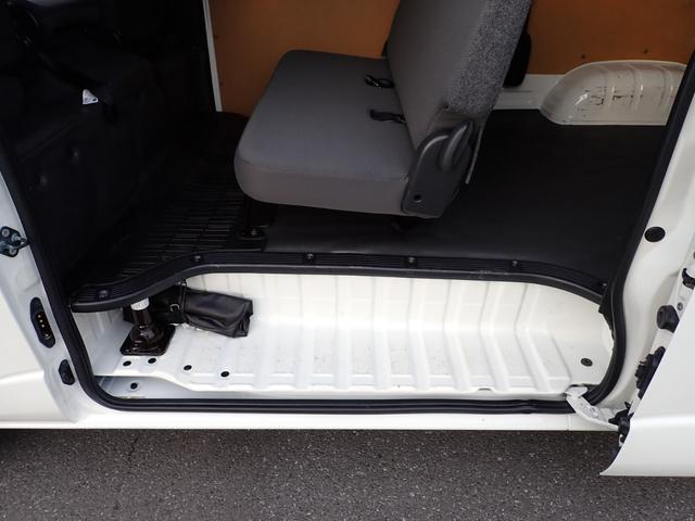 レジアスエースバン ロングＤＸ　トヨタ車体パワーリフト付　昇降能力２６０ｋｇ　両側スライドドア　ＥＴＣ２．０　禁煙車（65枚目）