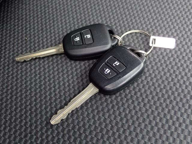 ハイエースバン ロングDX GLパッケージ ディーゼルターボ リヤクーラー リヤヒーター パノラミックビューモニター LEDヘッドランプ トヨタセーフティセンス クリアランスソナー 荷室フロア床上げ合板キット(29枚目)