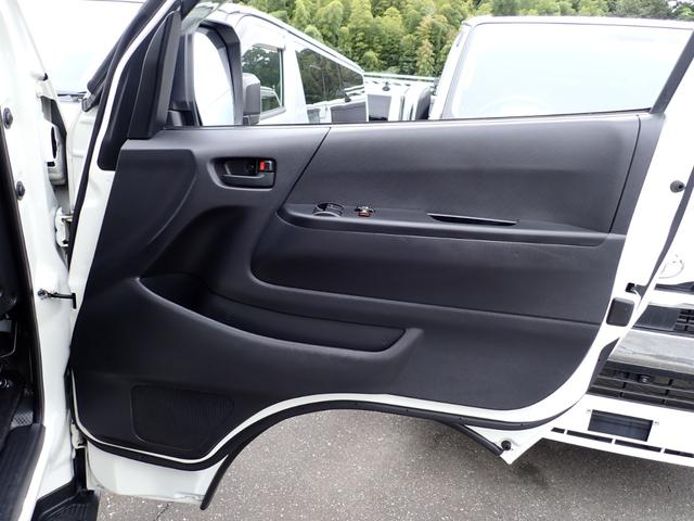 ハイエースバン ロングＤＸ　トヨタ車体パワーリフト付　昇降能力３００ｋｇ　トヨタセーフティセンス　社外ナビＴＶ　バックカメラ　ＥＴＣ　ドライブレコーダー（22枚目）