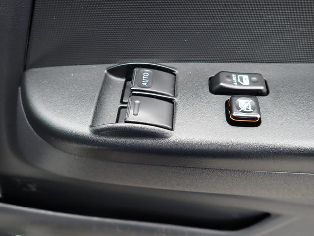 ハイエースバン ロングＤＸ　トヨタ車体パワーリフト付　昇降能力３００ｋｇ　トヨタセーフティセンス　社外ナビＴＶ　バックカメラ　ＥＴＣ　ドライブレコーダー（23枚目）