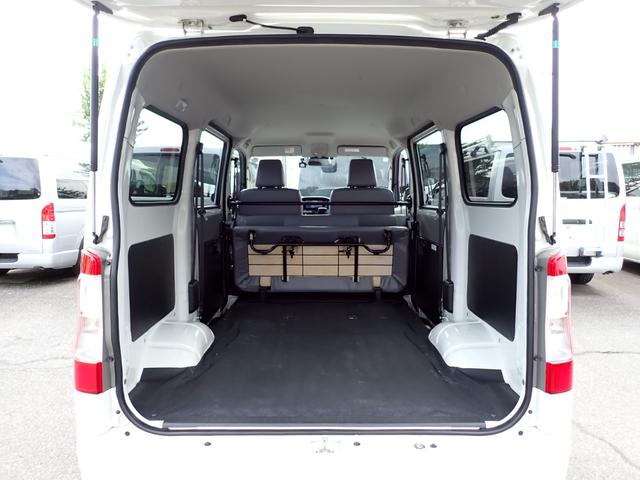 タウンエースバン ＧＬ　スマートアシスト　アイドリングストップ　ＬＥＤヘッドランプ　リヤコーナーセンサー　社外ナビ　バックカメラ　ＥＴＣ　ドライブレコーダー（64枚目）