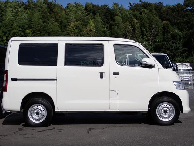 タウンエースバン ＧＬ　スマートアシスト　アイドリングストップ　ＬＥＤヘッドランプ　リヤコーナーセンサー　社外ナビ　バックカメラ　ＥＴＣ　ドライブレコーダー（66枚目）