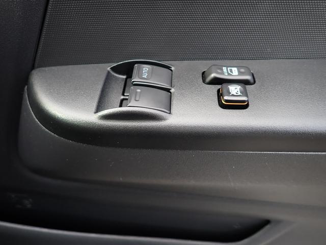 ハイエースバン ロングＤＸ　ＧＬパッケージ　ディーゼルターボ　４ＷＤ　リヤクーラー　リヤヒーター　社外ベッドキット　ＬＥＤヘッドランプ　純正ナビＴＶ　バックカメラ　ＥＴＣ２．０　ドライブレコーダー　トヨタセーフティセンス　クリアランスソナー（24枚目）