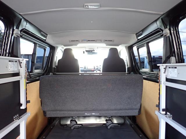 ハイエースバン ロングＤＸ　ＧＬパッケージ　ディーゼルターボ　４ＷＤ　リヤクーラー　リヤヒーター　社外ベッドキット　ＬＥＤヘッドランプ　純正ナビＴＶ　バックカメラ　ＥＴＣ２．０　ドライブレコーダー　トヨタセーフティセンス　クリアランスソナー（44枚目）