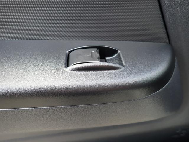 ハイエースバン ロングDX GLパッケージ リヤクーラー リヤヒーター トヨタセーフティセンス クリアランスソナー 純正ナビ バックカメラ ETC 3/6/9人乗り(26枚目)