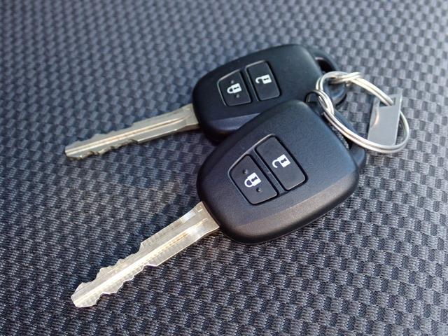 ハイエースバン ロングDX GLパッケージ リヤクーラー リヤヒーター トヨタセーフティセンス クリアランスソナー 純正ナビ バックカメラ ETC 3/6/9人乗り(39枚目)