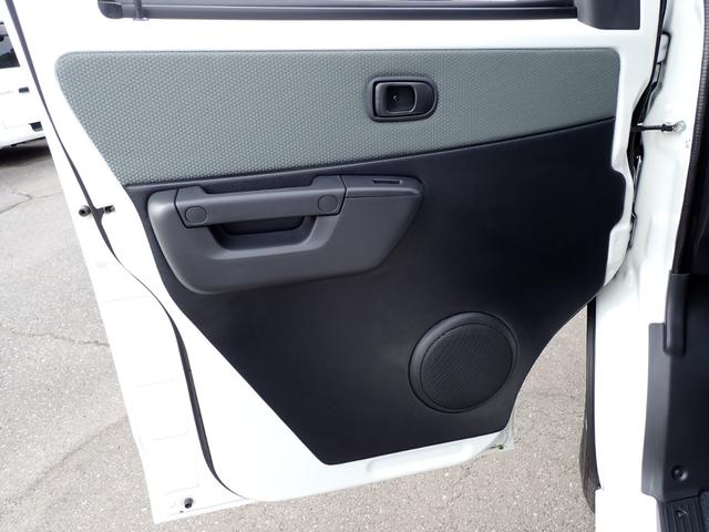 タウンエースバン ＧＬ　純正ナビＴＶ　バックカメラ　ＥＴＣ２．０　ドライブレコーダー　ルーフラック　リヤラダー　ハンガーパイプ　スマートアシスト　ＬＥＤヘッドランプ　アイドリングストップ（26枚目）
