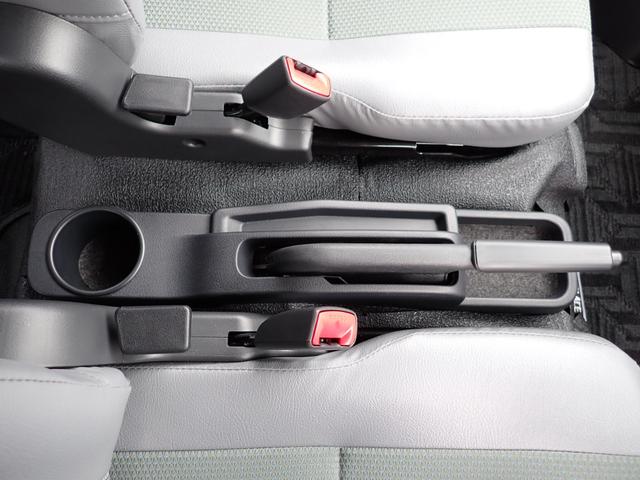 タウンエースバン ＧＬ　純正ナビＴＶ　バックカメラ　ＥＴＣ２．０　ドライブレコーダー　ルーフラック　リヤラダー　ハンガーパイプ　スマートアシスト　ＬＥＤヘッドランプ　アイドリングストップ（30枚目）