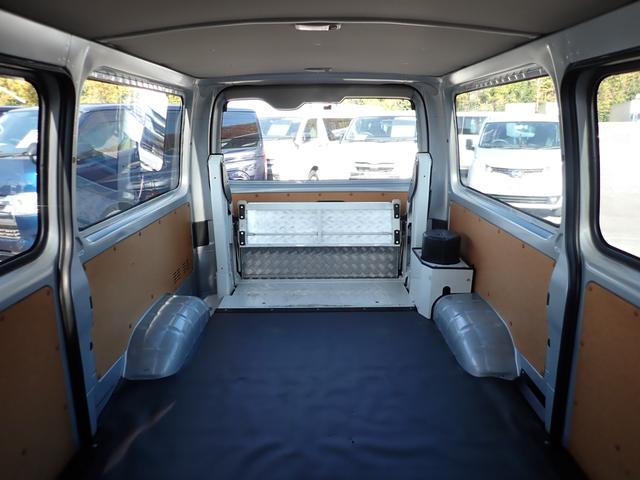 ハイエースバン ロングDX ディーゼルターボ 4WD トヨタ車体パワーリフト付 昇降能力300kg トヨタセーフティセンス 純正ナビTV バックカメラ ETC2.0(20枚目)