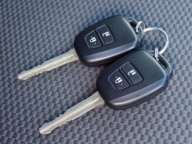 ハイエースバン ロングDX ディーゼルターボ 4WD トヨタ車体パワーリフト付 昇降能力300kg トヨタセーフティセンス 純正ナビTV バックカメラ ETC2.0(42枚目)