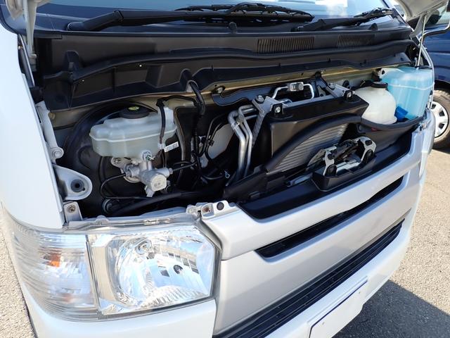 レジアスエースバン ＤＸ　ハイルーフ　ディーゼルターボ　４ＷＤ　寒冷地仕様　トヨタ車体パワーリフト付　昇降能力２６０ｋｇ　ルームセパレーターカーテン　純正ナビＴＶ　バックカメラ　ＥＴＣ（53枚目）