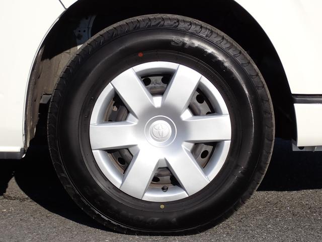 レジアスエースバン ＤＸ　ハイルーフ　ディーゼルターボ　４ＷＤ　寒冷地仕様　トヨタ車体パワーリフト付　昇降能力２６０ｋｇ　ルームセパレーターカーテン　純正ナビＴＶ　バックカメラ　ＥＴＣ（68枚目）