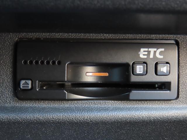 ジムニーシエラ ＪＣ　衝突被害軽減ブレーキ　ナビゲーション　ＥＴＣ　ドライブレコーダー　クルーズコントロール　オートライト　シートヒーター　パワーウィンドウ　電動格納ドアミラー　フルオートエアコン　スマートキー（10枚目）