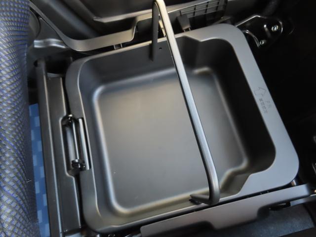 ワゴンＲ ＨＹＢＲＩＤ　ＦＺ　２型　衝突被害軽減ブレーキ　リヤパーキングセンサー　ナビゲーション　シートヒーター　スマートキー　キーレスプッシュスタート　オートライト　フルオートエアコン　パワーウィンドウ　電動格納ドアミラー（11枚目）