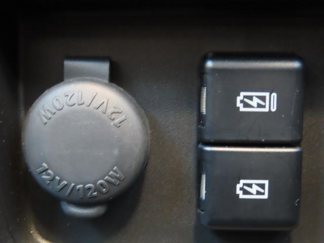 ハスラー ＨＹＢＲＩＤ　Ｘ　３型　衝突被害軽減ブレーキ　リヤパーキングセンサー　アダプティブクルーズコントロール　パーソナルテーブル　スマートキー　キーレスプッシュスタート　オートライト　シートヒーター　フルオートエアコン（39枚目）