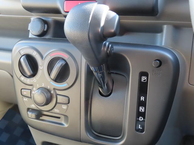 エブリイ ＪＯＩＮ　６型　衝突被害軽減ブレーキ　リヤパーキングセンサー　ディスプレイオーディオ　バックアイカメラ　オートライト　スマートキー　キーレスプッシュスタート　オーバーヘッドシェルフ（7枚目）