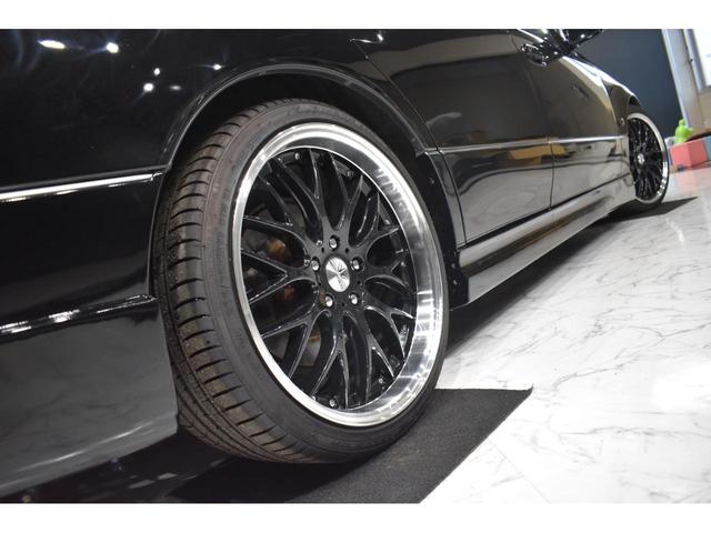 S300ベルテックスエディション ブラック全塗装済/インナーブラックヘッドライト/新品ローダウンサス/新品20インチホイールタイヤセット/スモークテール加工/ボディ同色グリル/エンブレムカスタムペイント(12枚目)