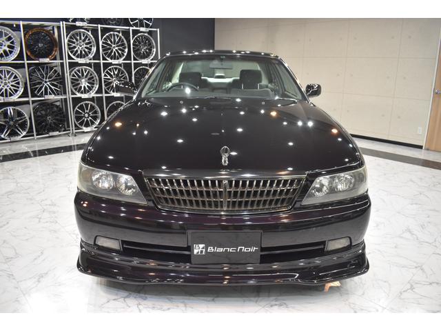 NISSAN LAUREL MEDALIST | 2000 | PURPLE M | 35000 km NISSAN LAUREL MEDALIST | 2000 | PURPLE M | 35000 km