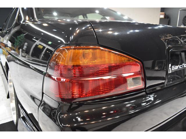 ローレル クラブＳ　新品バンパーフルエアロ／新品ローダウンサスペンション／新品１９インチアルミホイール＆タイヤ／クラブＳ／スモークテール／インナーブラックヘッドライト／オールペイント／全塗装／色替／ブラックグリル（58枚目）