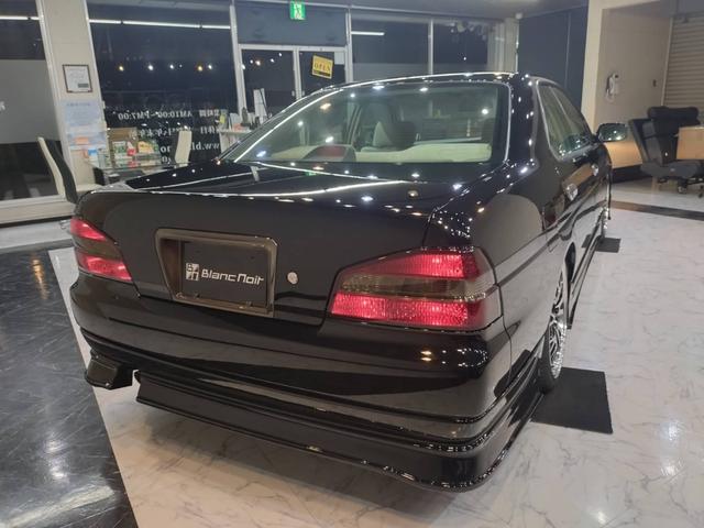 ローレル メダリスト　セレンシア　ＮＡＶＩエディション　新品車高調／新品１９インチホイール＆タイヤ／インナーブラックヘッドライト／全塗装／ローダウン／スモークテール／ナビ／ＥＴＣ／新品フルエアロ／（33枚目）