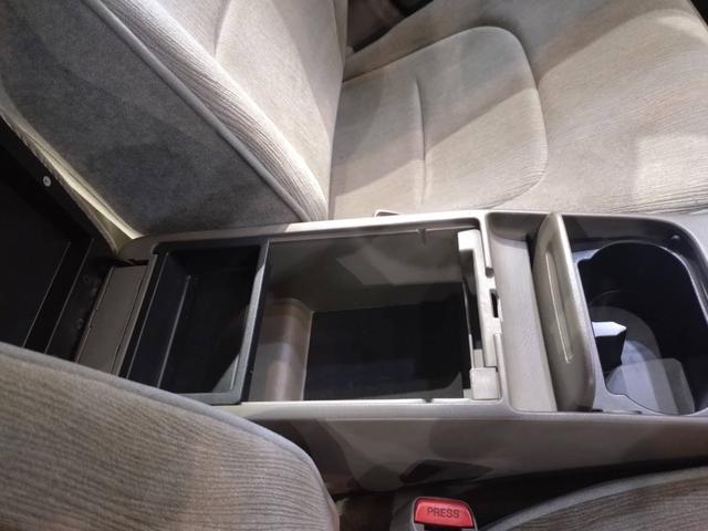 ローレル メダリスト　セレンシア　ＮＡＶＩエディション　新品車高調／新品１９インチホイール＆タイヤ／インナーブラックヘッドライト／全塗装／ローダウン／スモークテール／ナビ／ＥＴＣ／新品フルエアロ／（50枚目）